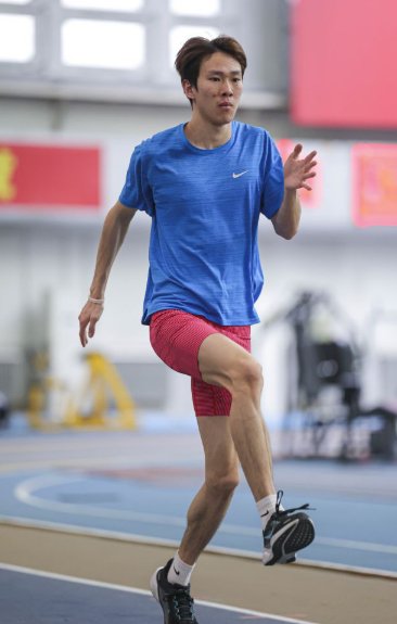 华体会官方app下载界面与操作体验